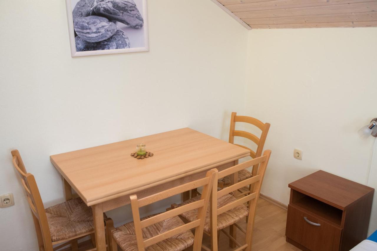 Apartment Dalmatien Raslina Exterior foto
